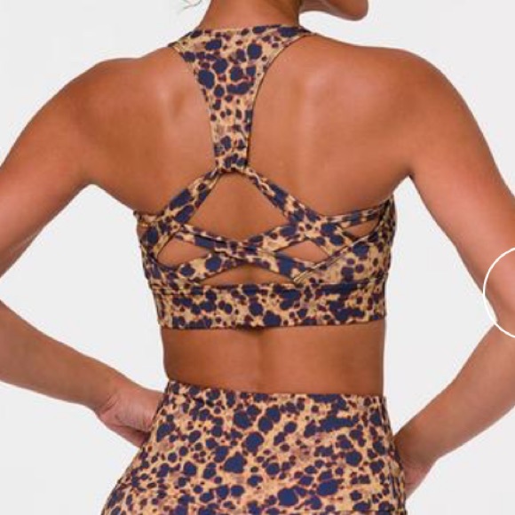 Onzie Other - NWT Onzie warrior bra in Tortoise shell SM